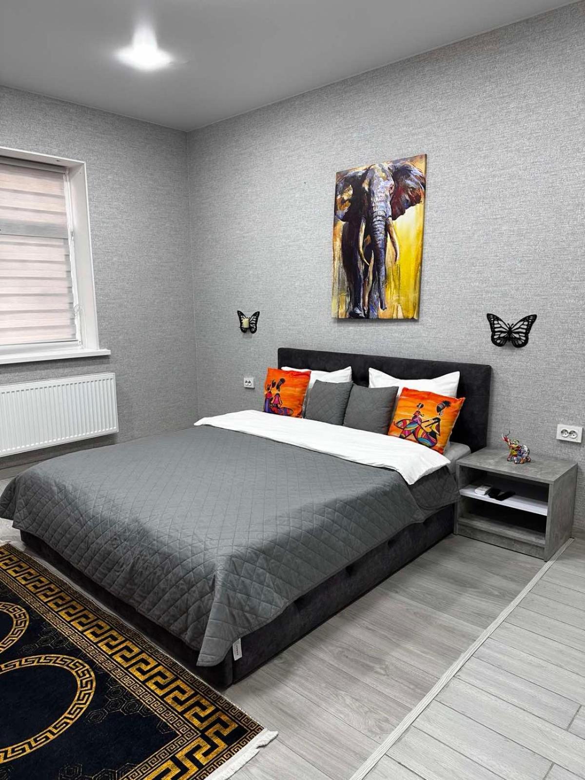 Kuznechnaya Street Apartment Харков Екстериор снимка